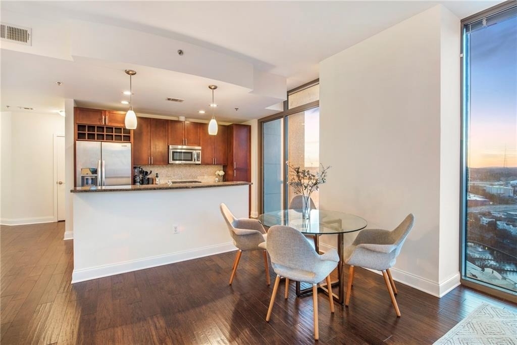 270 17th Street Nw - Photo 10