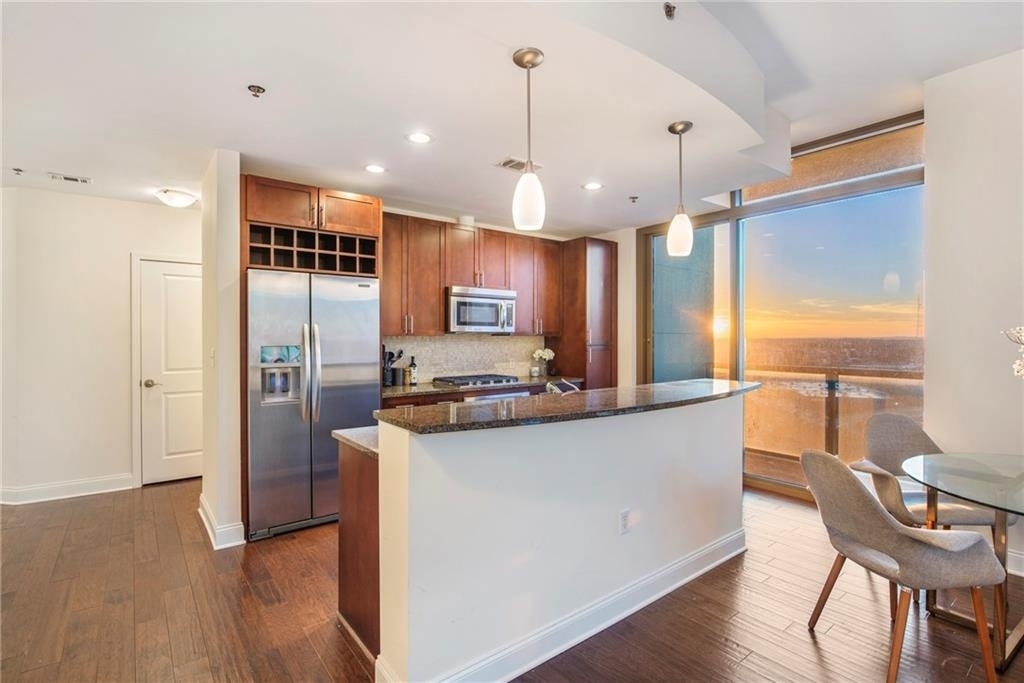 270 17th Street Nw - Photo 9