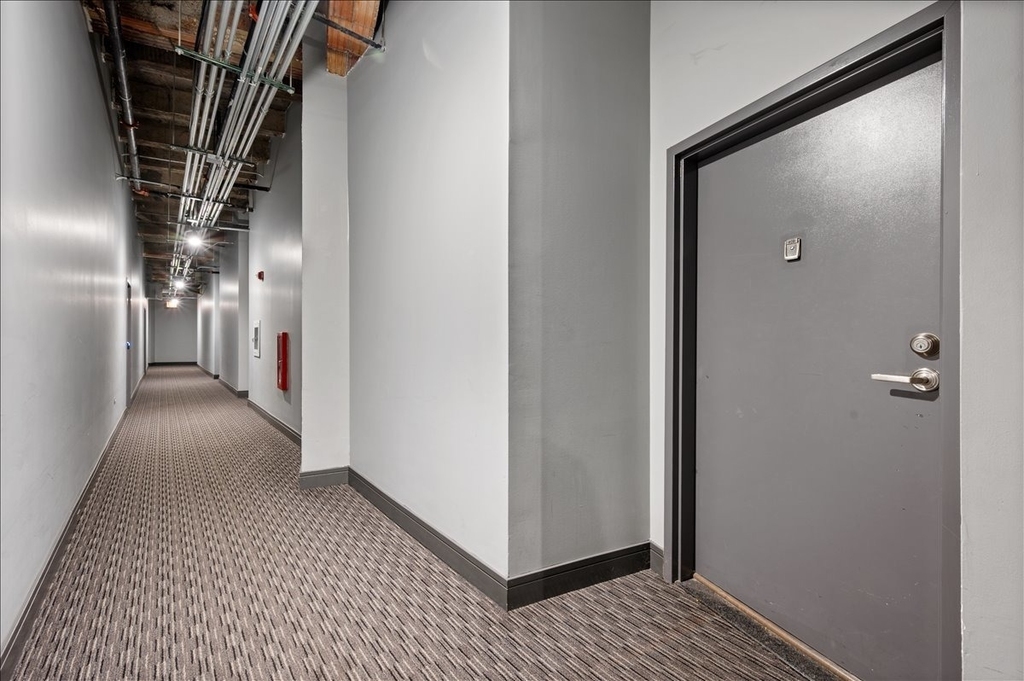 20 N State Street - Photo 28