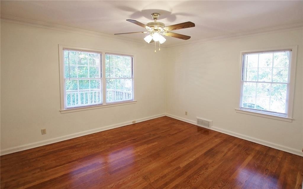 1261 Kingsley Circle Ne - Photo 9