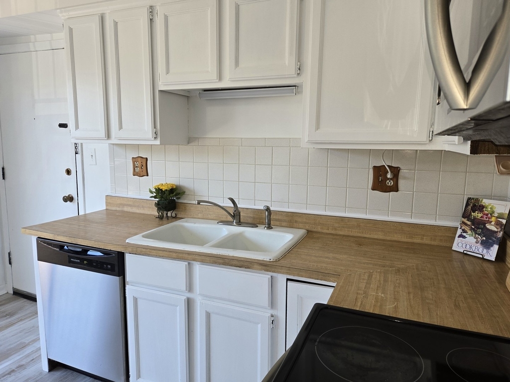 9370 Hamilton Court - Photo 7