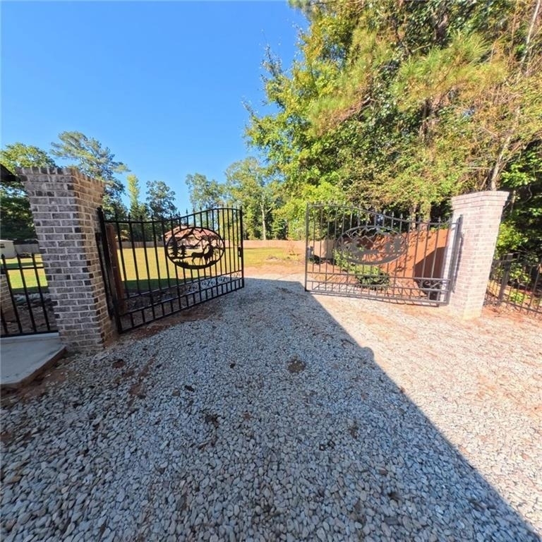 3020 Raymonds Drive - Photo 1