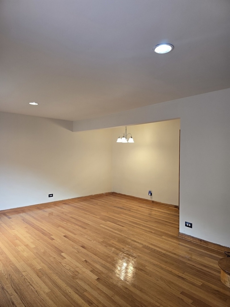 1813 W Norwood Street - Photo 2