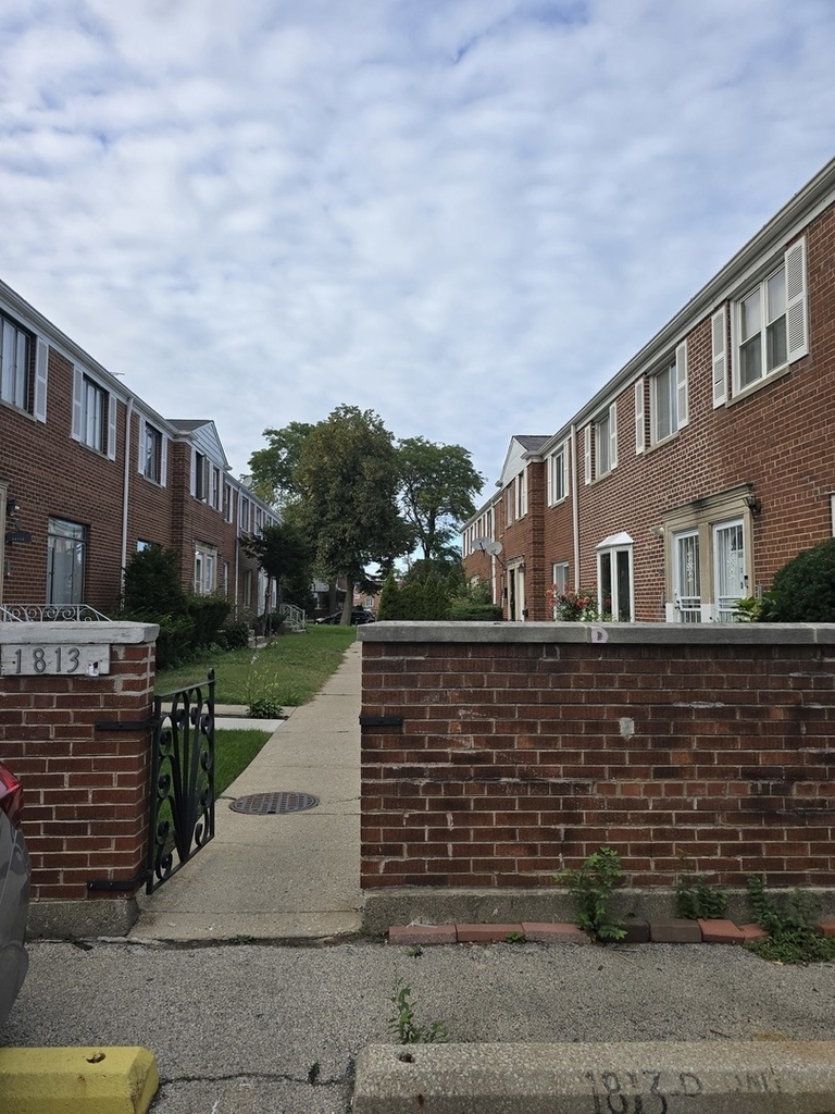 1813 W Norwood Street - Photo 1