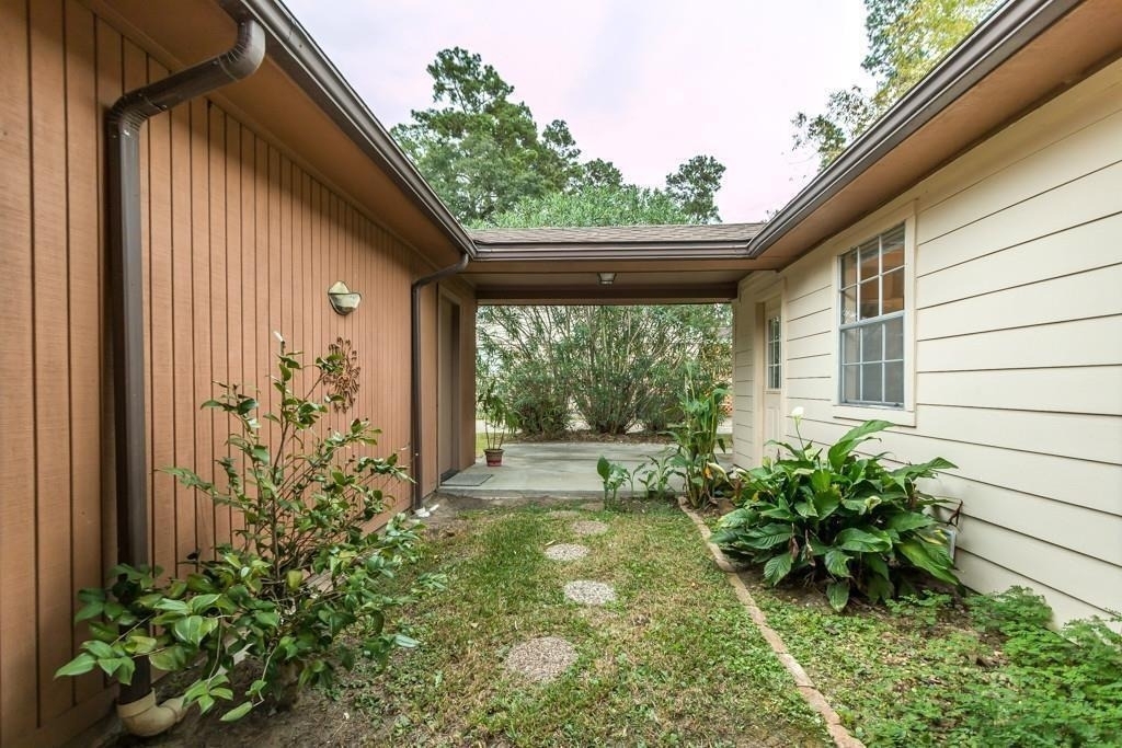 805 Thornwood Drive - Photo 14