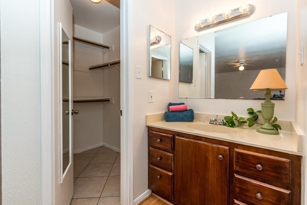 805 Thornwood Drive - Photo 6