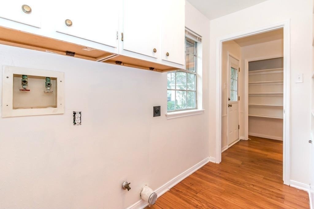 805 Thornwood Drive - Photo 12