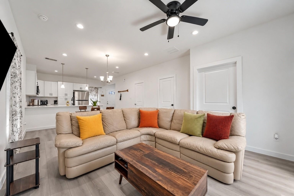 4011 King Street - Photo 5
