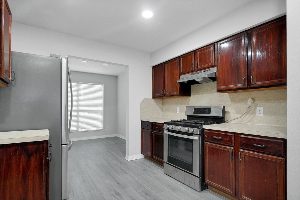 20826 Fox Swift Ct - Photo 3