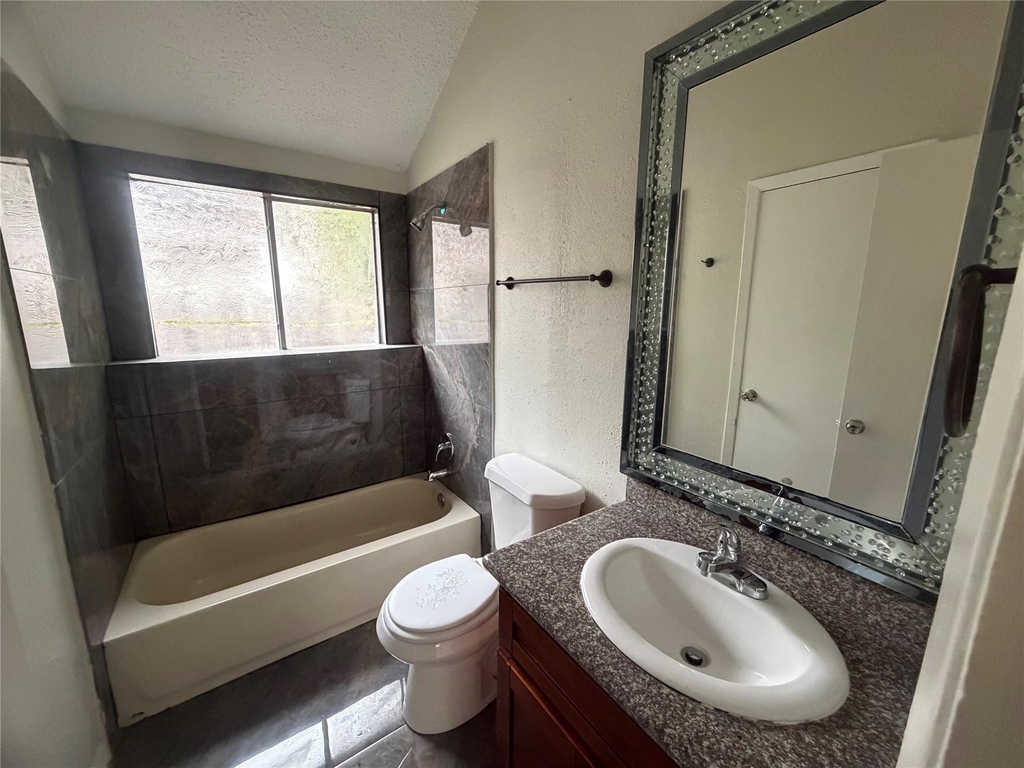 19463 Cypress Cliff Drive - Photo 5