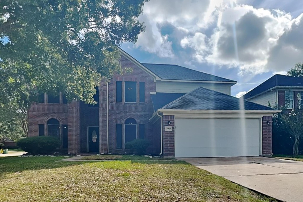 3007 Davey Oaks Street - Photo 0