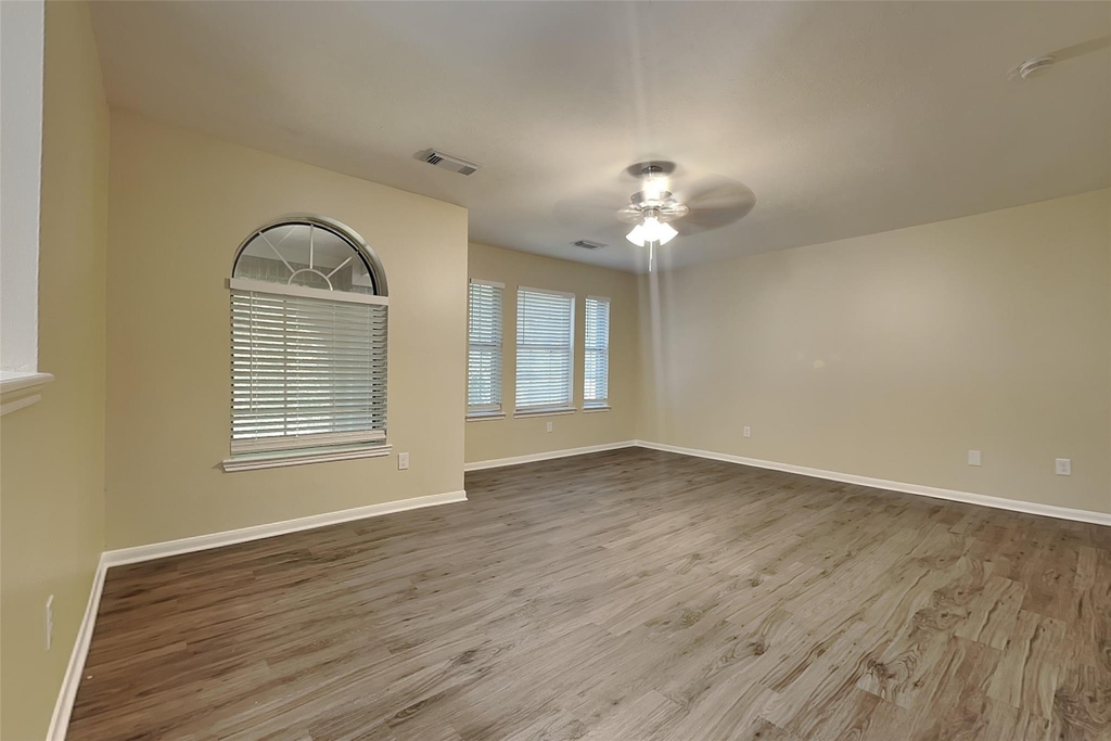 3007 Davey Oaks Street - Photo 18