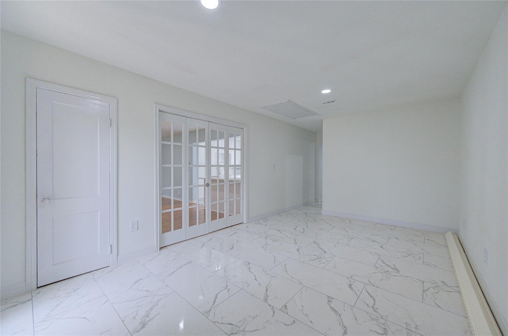 6919 Schiller Street - Photo 13