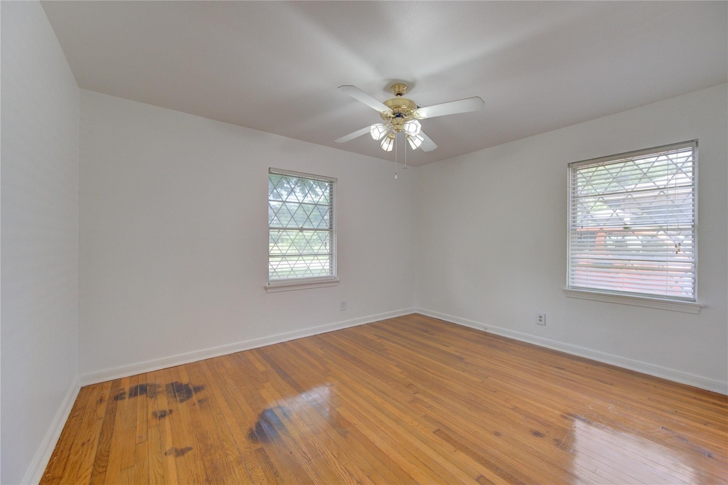 6919 Schiller Street - Photo 21