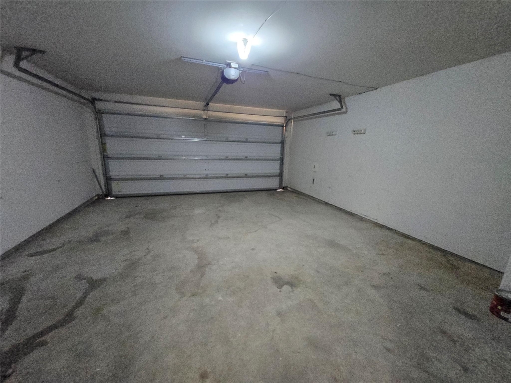 9434 Sapphire Creek Lane - Photo 8