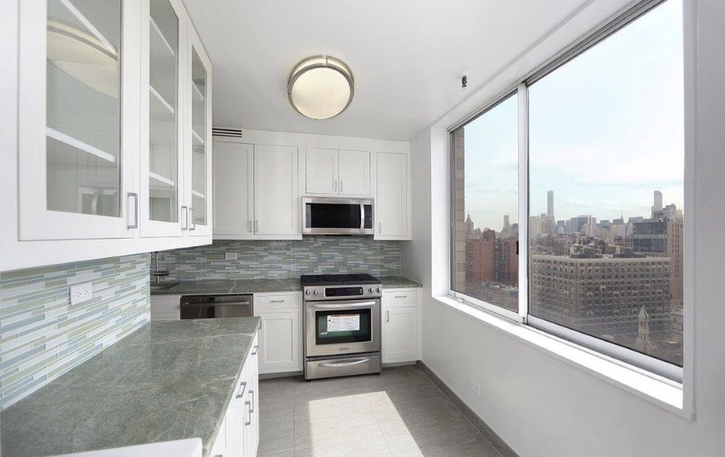 424 West End Avenue - Photo 3