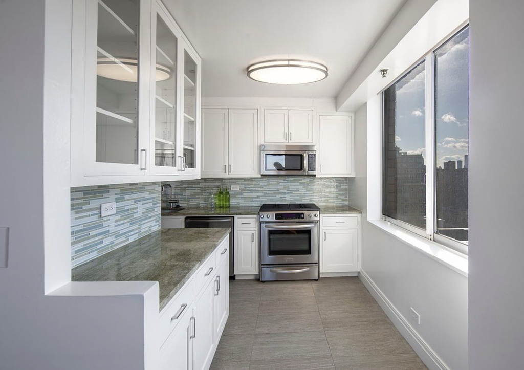 424 West End Avenue - Photo 4