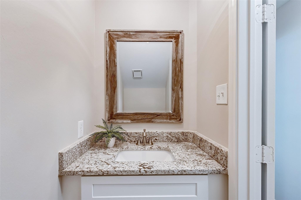 5222 Summerside Drive - Photo 6