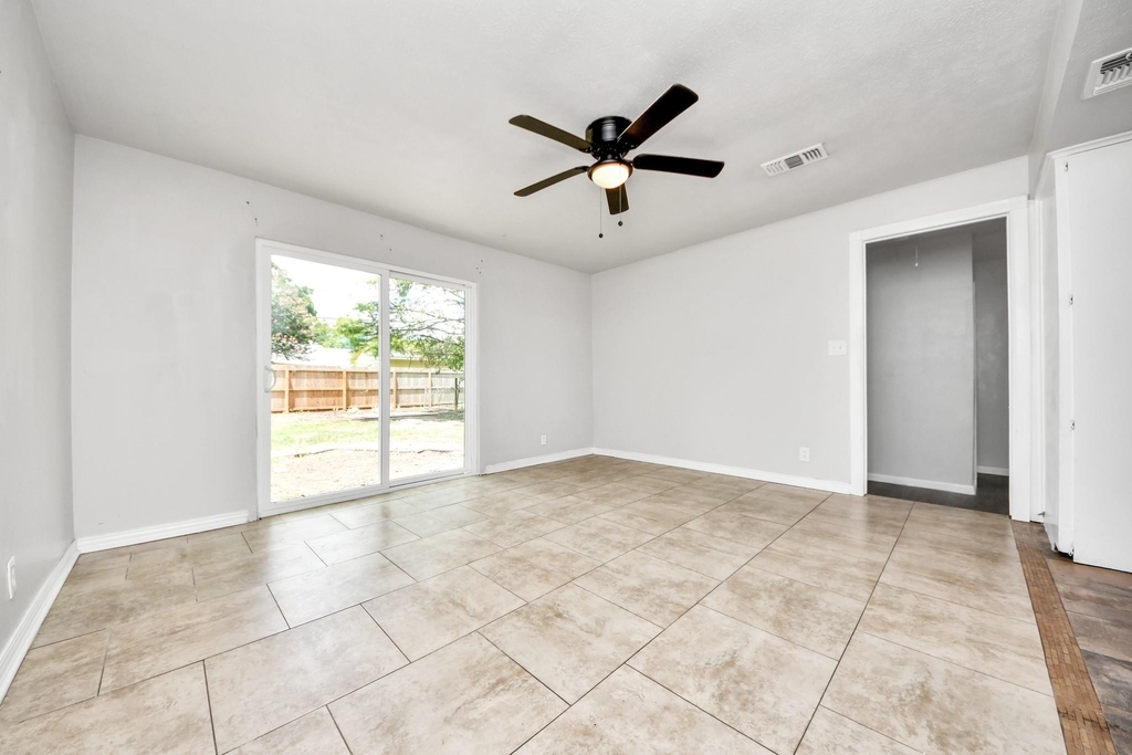 505 Jasmine Street - Photo 19