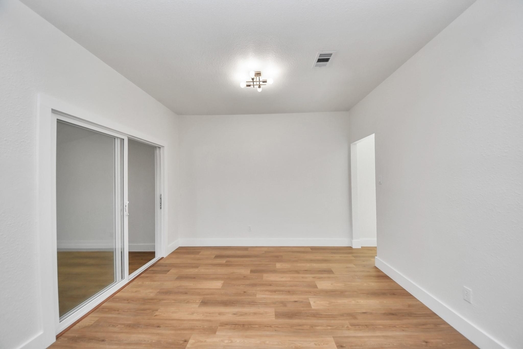 22814 Pebworth Place - Photo 15