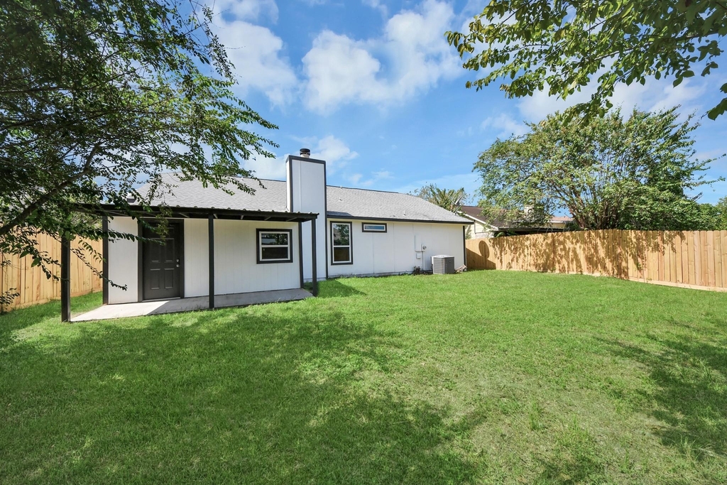 22814 Pebworth Place - Photo 7