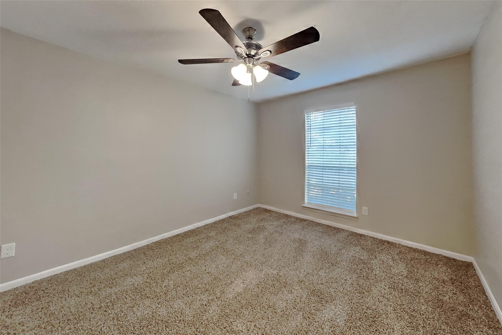 3126 Silver Springs Court - Photo 11