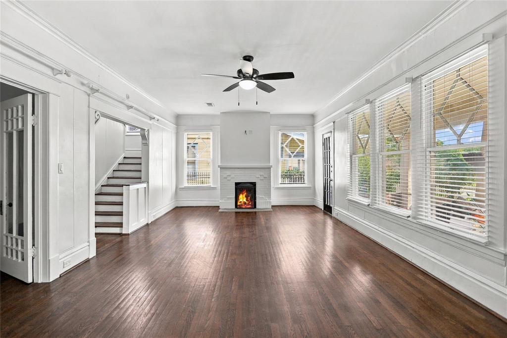 808 W Main Street - Photo 2