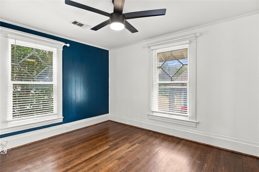 808 W Main Street - Photo 17