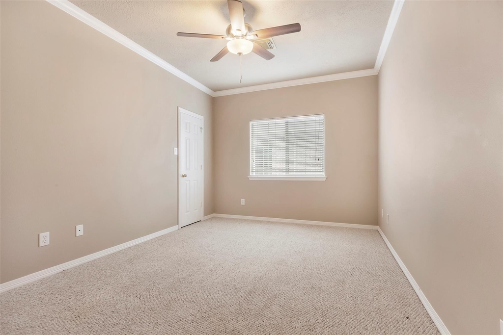 2811 Val Verde Park - Photo 15