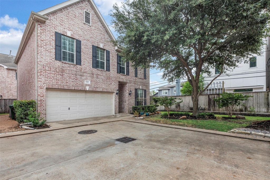 2811 Val Verde Park - Photo 2