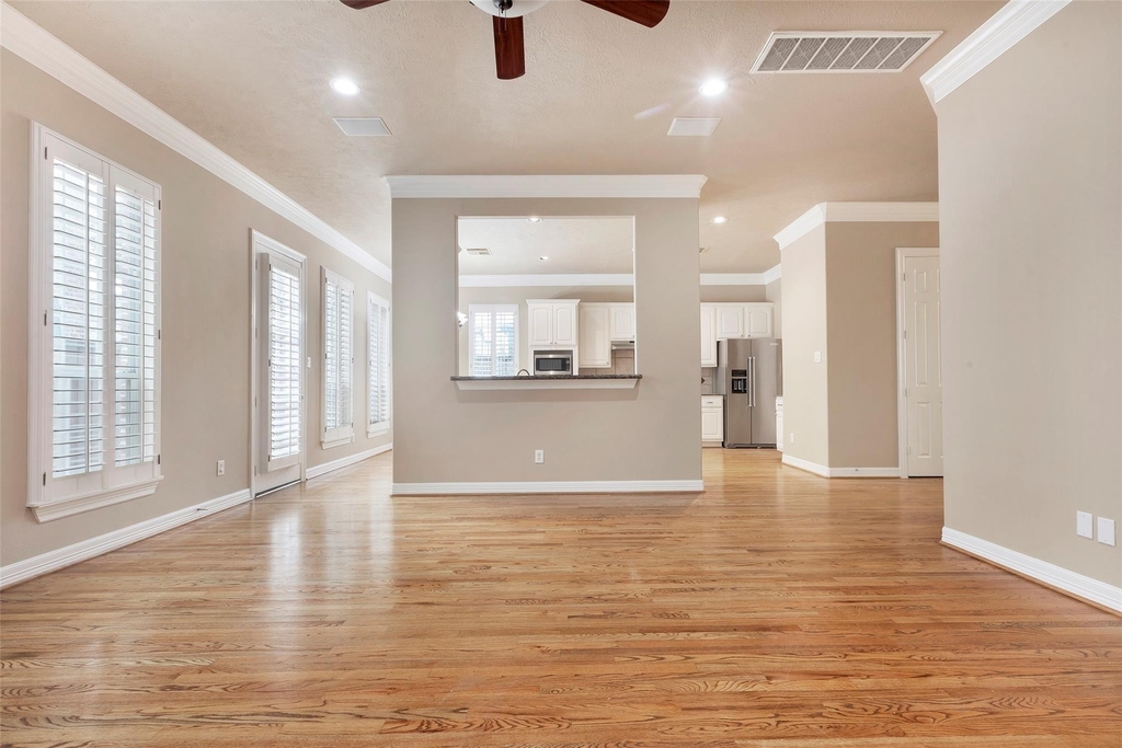 2811 Val Verde Park - Photo 3