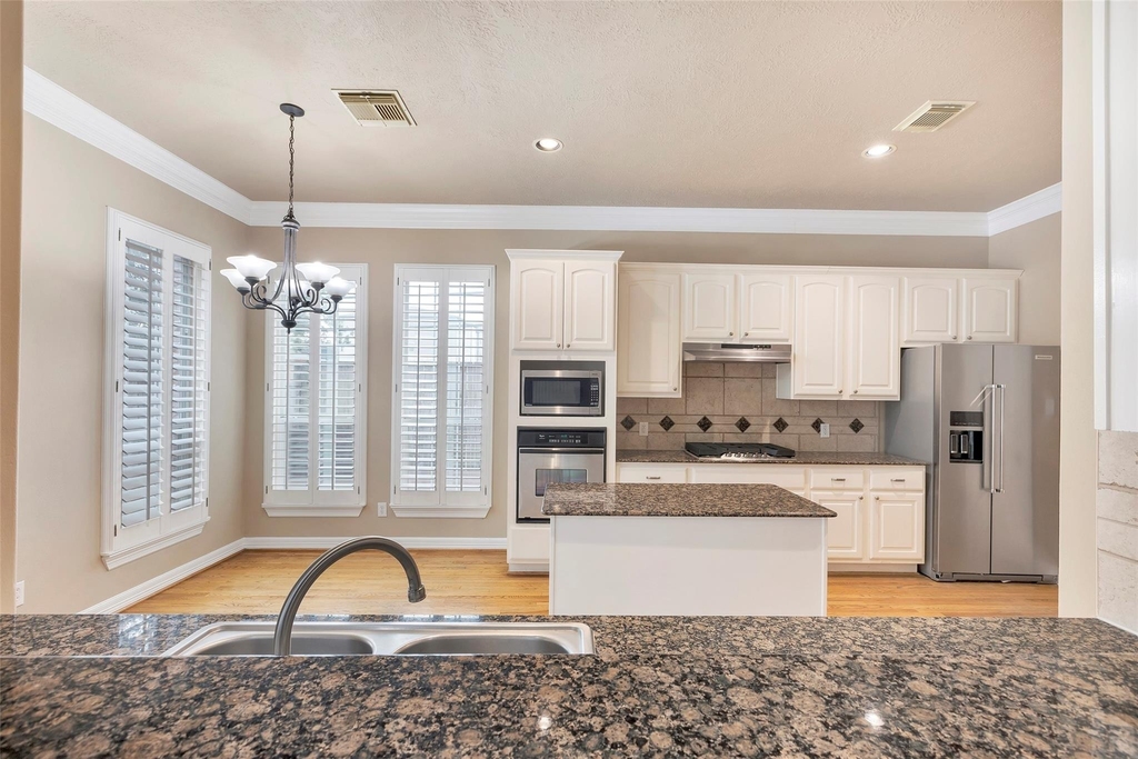 2811 Val Verde Park - Photo 14
