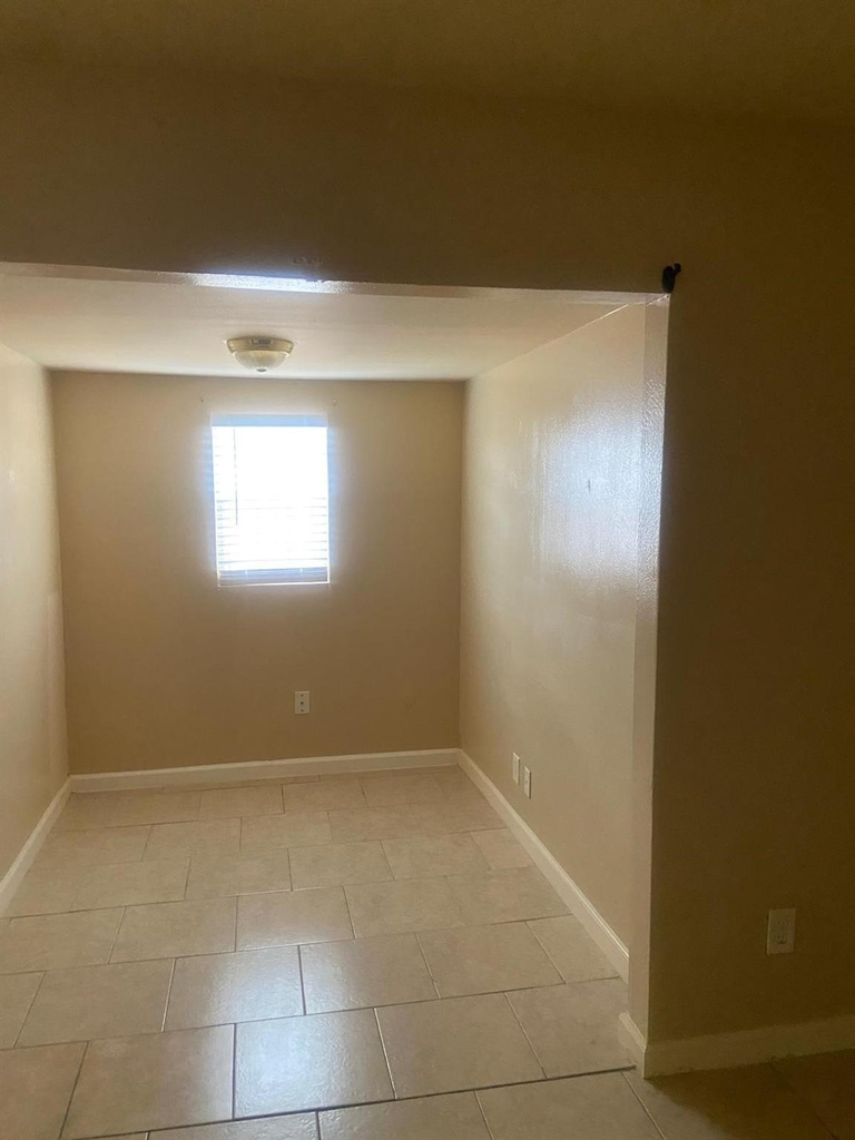 15607 Summer Briar Court - Photo 10