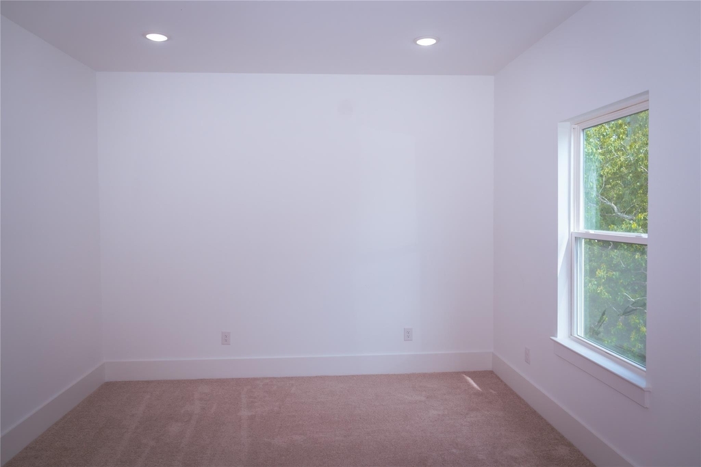 6728 Peerless Street - Photo 12
