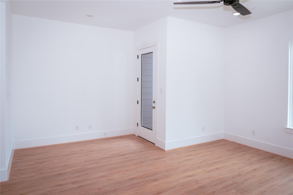 6728 Peerless Street - Photo 14