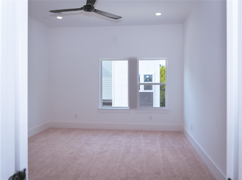6728 Peerless Street - Photo 16