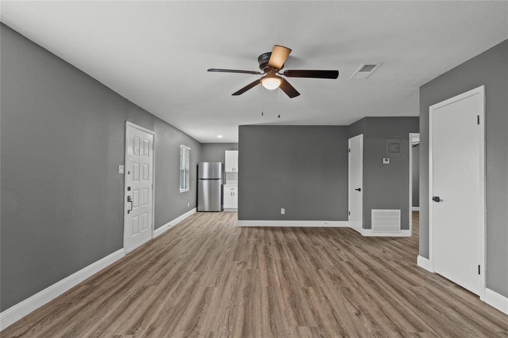 2015 Rosalee Street - Photo 2