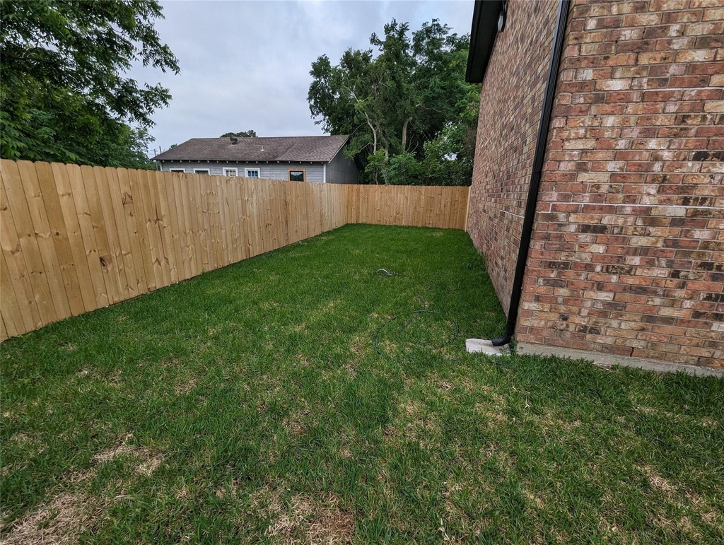 2015 Rosalee Street - Photo 13