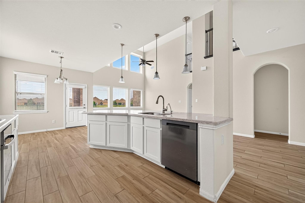 4403 Silvergrass Lane - Photo 17