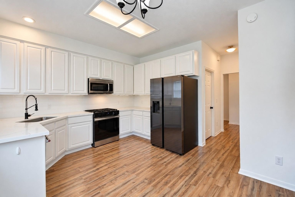 2922 Veva Drive - Photo 7