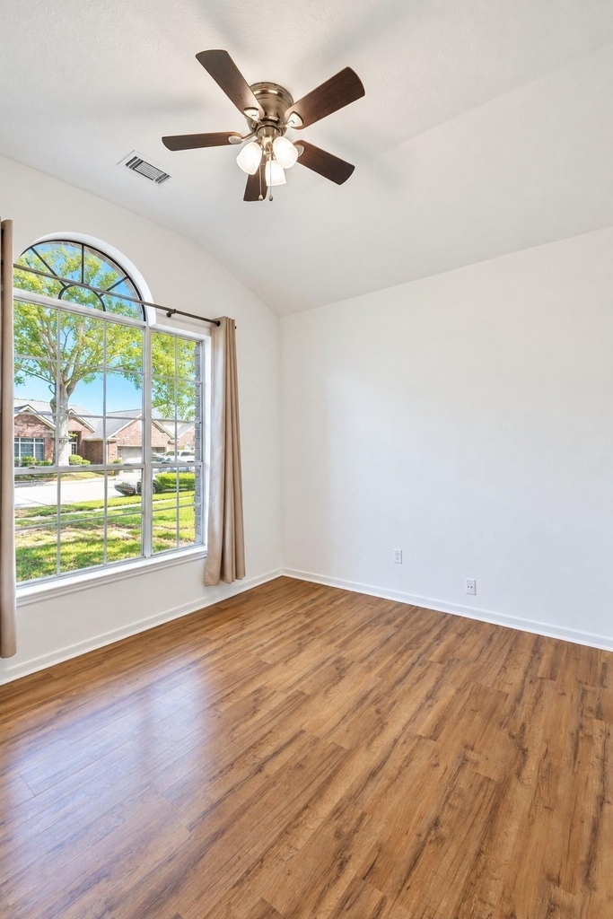 2922 Veva Drive - Photo 22