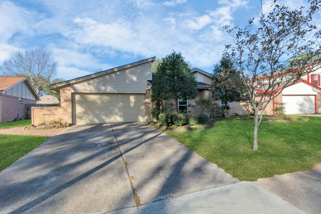 16814 Cobble Ridge Drive - Photo 2