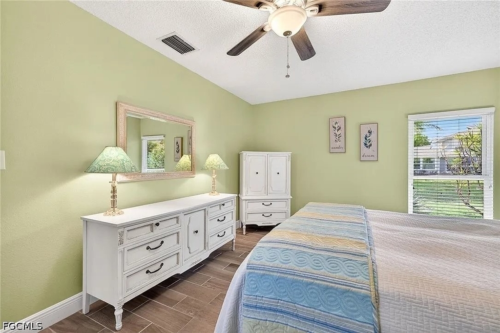 4257 Island Circle - Photo 10
