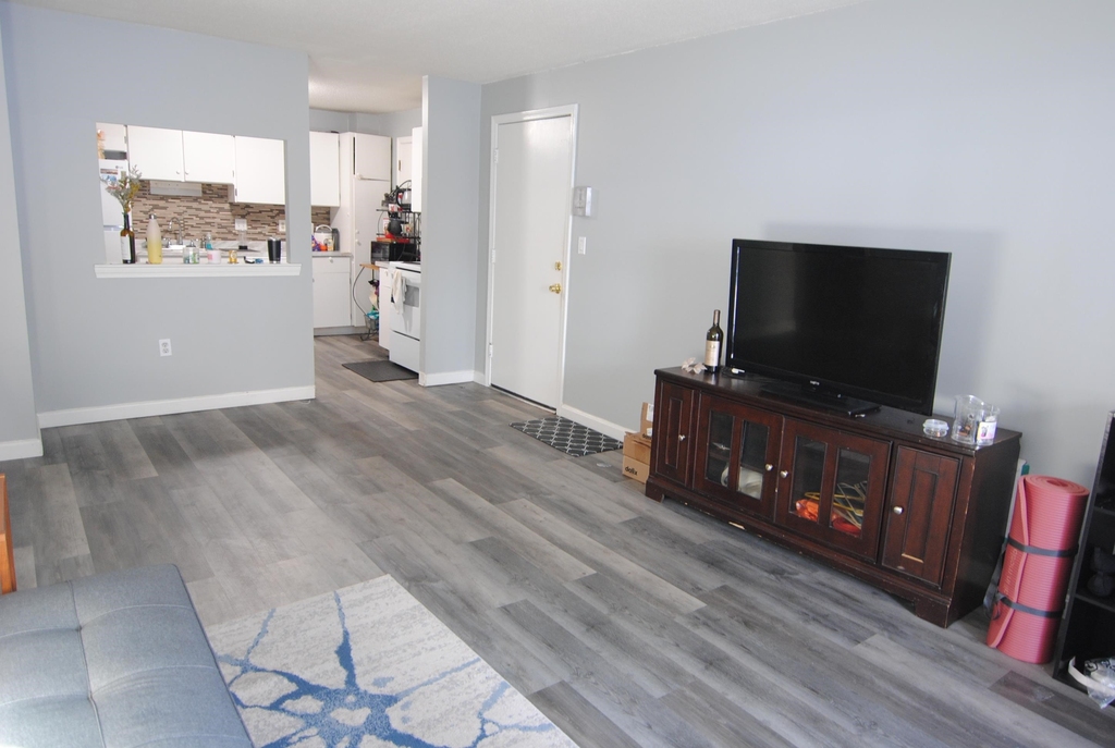 8 Strawberry Bank - Photo 4