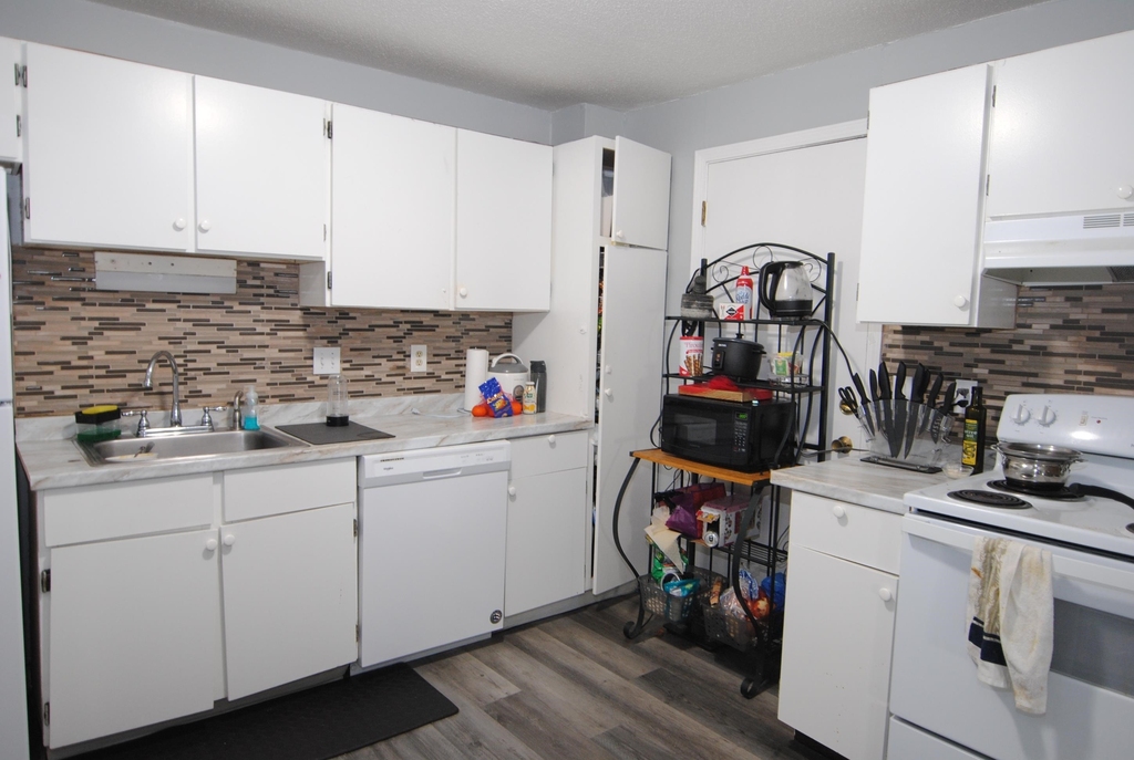 8 Strawberry Bank - Photo 3