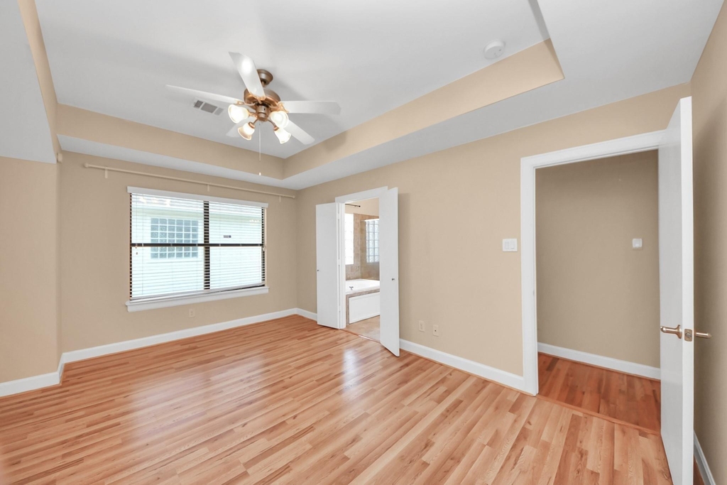 3703 Main Plaza Drive - Photo 13