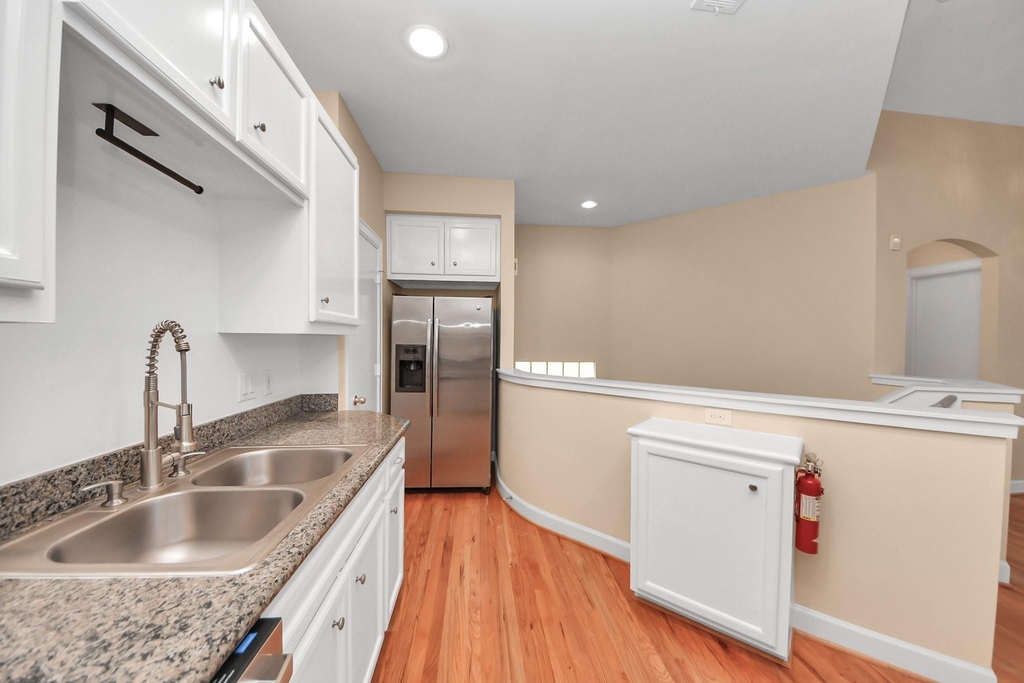 3703 Main Plaza Drive - Photo 6