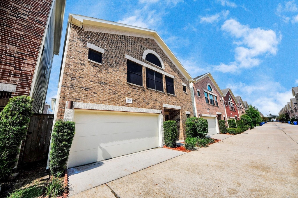 3703 Main Plaza Drive - Photo 36