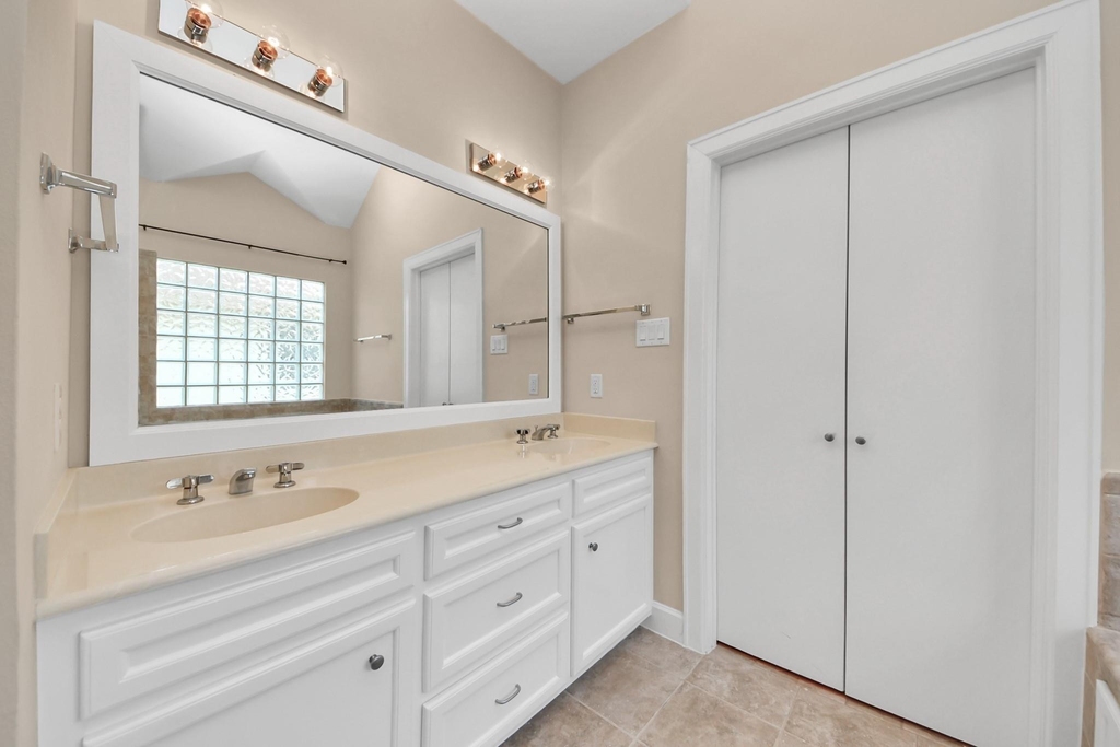 3703 Main Plaza Drive - Photo 26