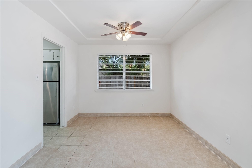 2303 Willowby - Photo 11